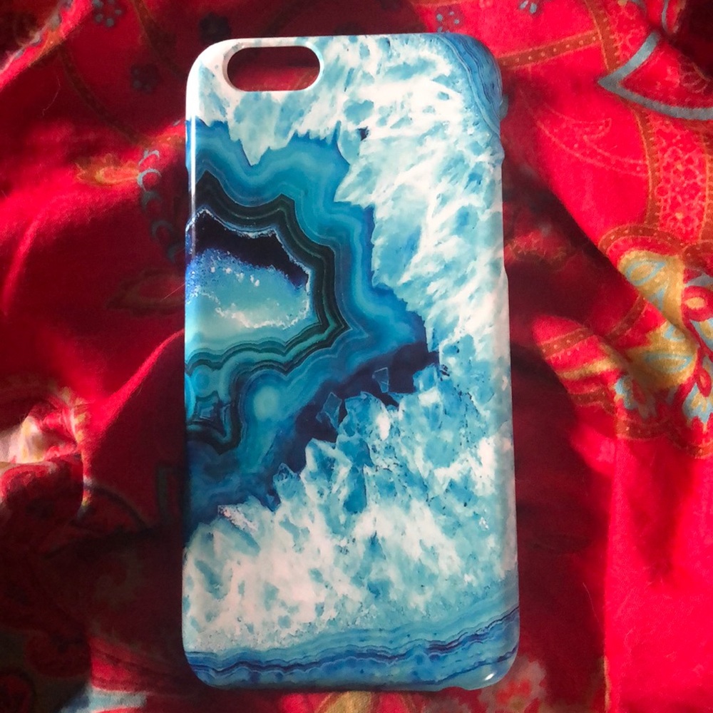 iPhone geode case. Fits 6s, 7 and 8.